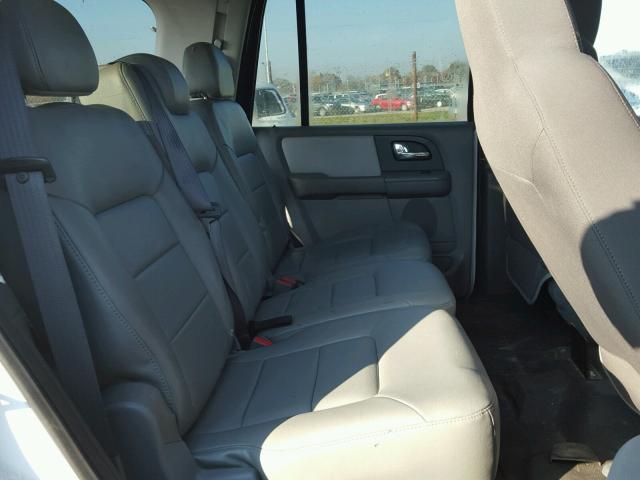 1FMPU16515LA81748 - 2005 FORD EXPEDITION WHITE photo 6