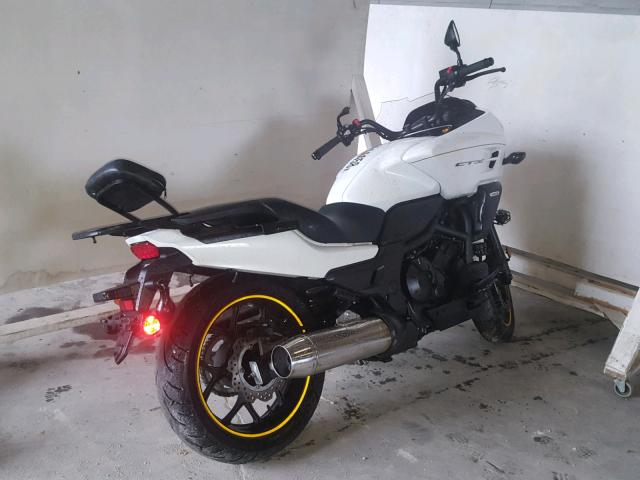 JH2RC6900EK001186 - 2014 HONDA CTX700 WHITE photo 4