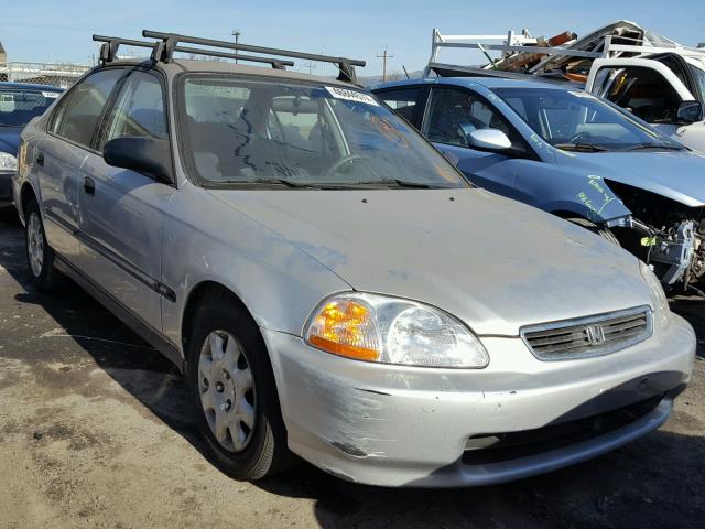 2HGEJ6626WH605869 - 1998 HONDA CIVIC DX SILVER photo 1