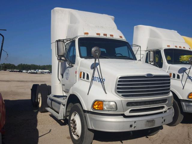 2FWJA3CG47AY58002 - 2007 STERLING TRUCK AT 9500 WHITE photo 1