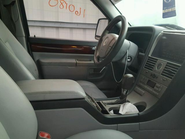 5LMEU88H54ZJ26237 - 2004 LINCOLN AVIATOR 白色 照片 5