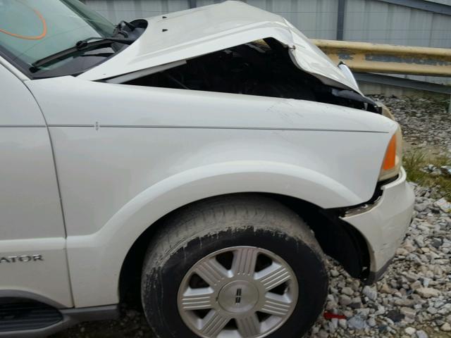 5LMEU88H54ZJ26237 - 2004 LINCOLN AVIATOR 白色 照片 9