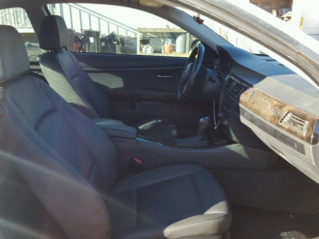 WBAWB33548P135138 - 2008 BMW 328 I WHITE photo 5