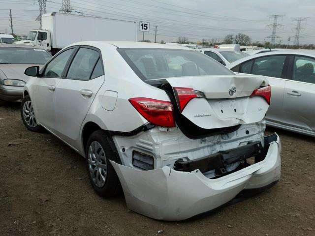 5YFBURHE8HP683388 - 2017 TOYOTA COROLLA L WHITE photo 3