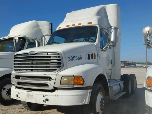 2FWJA3CG85AU43066 - 2005 STERLING TRUCK AT 9500 WHITE photo 2