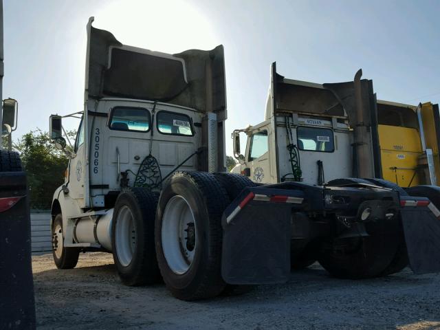 2FWJA3CG85AU43066 - 2005 STERLING TRUCK AT 9500 WHITE photo 3