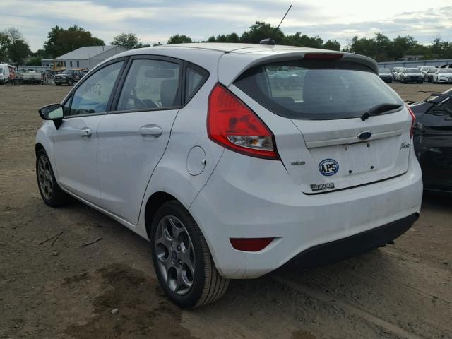 3FADP4FJ7CM171498 - 2012 FORD FIESTA SES WHITE photo 3