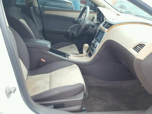 1G1ZC5E15BF298423 - 2011 CHEVROLET MALIBU 1LT WHITE photo 5