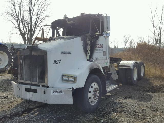 1XKDDU9X5XJ822735 - 1999 KENWORTH CONSTRUCTI WHITE photo 2