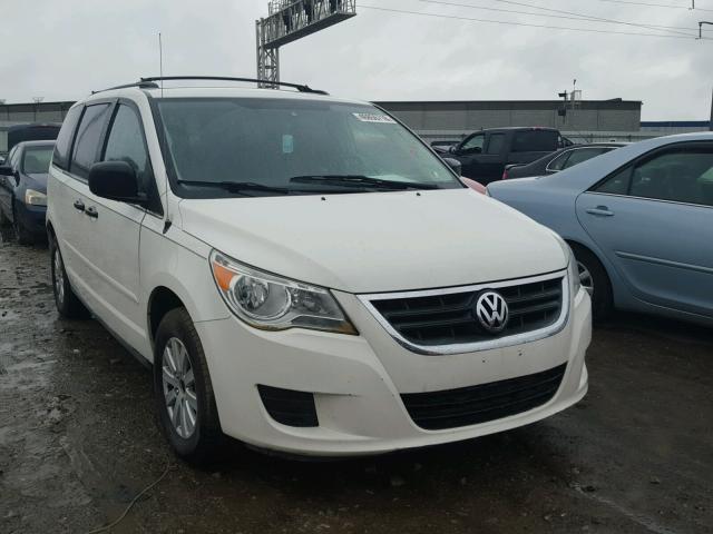 2V8HW44189R549514 - 2009 VOLKSWAGEN ROUTAN S WHITE photo 1