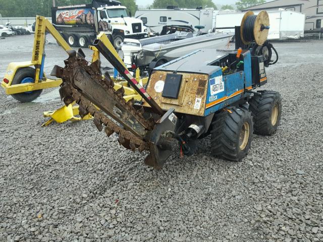 4T0448 - 2000 DITCH WITCH TRENCHER BLUE photo 1