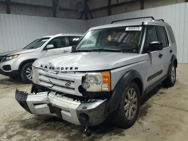 SALAE25485A345994 - 2005 LAND ROVER LR3 SE SILVER photo 2