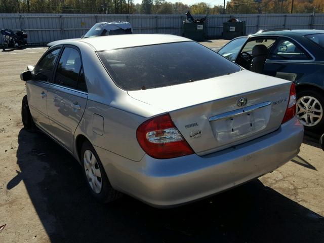 4T1BE32K04U346781 - 2004 TOYOTA CAMRY LE SILVER photo 3