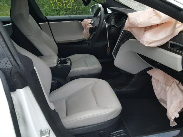 5YJSA1E27GF132268 - 2016 TESLA MODEL S WHITE photo 5