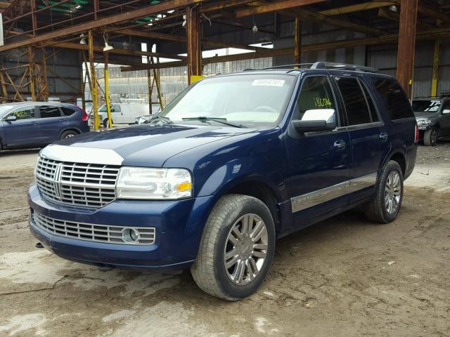 5LMFU275X7LJ00104 - 2007 LINCOLN NAVIGATOR BLUE photo 2