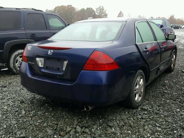 1HGCM56337A212770 - 2007 HONDA ACCORD SE BLUE photo 4