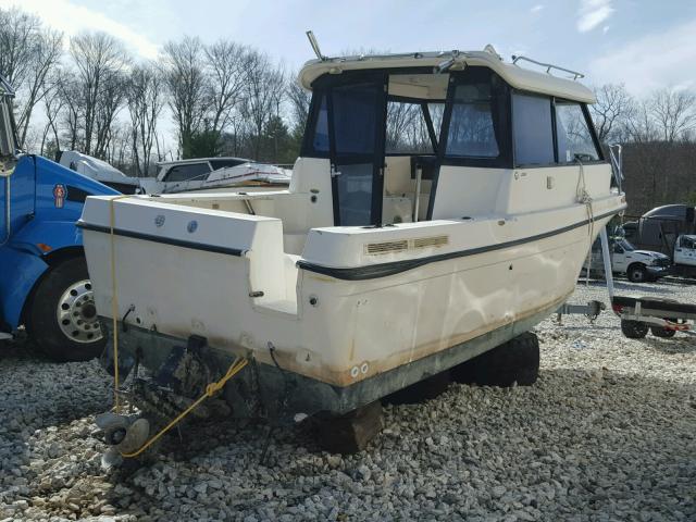 THMA01FBD101 - 2001 TROP BOAT WHITE photo 4