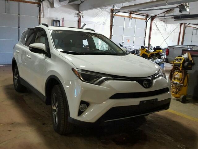 JTMRFREV8HD206637 - 2017 TOYOTA RAV4 XLE WHITE photo 1