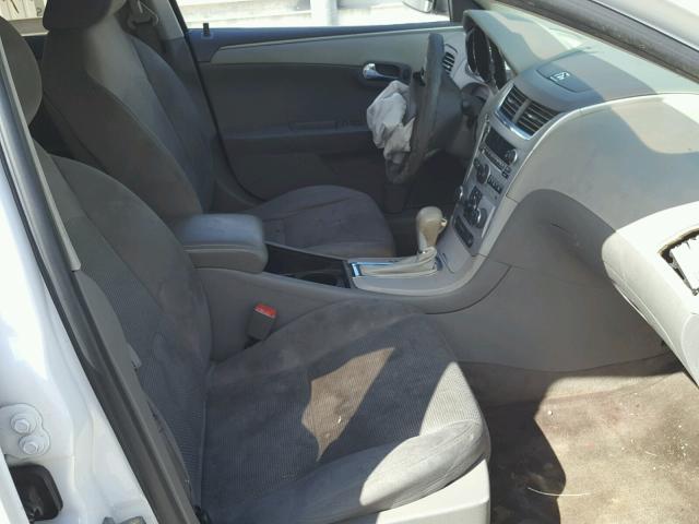 1G1ZC5EU6BF194842 - 2011 CHEVROLET MALIBU 1LT 白色 照片 5