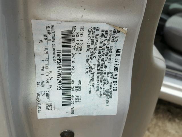 1FAHP36N77W229792 - 2007 FORD FOCUS ZXW SILVER photo 10