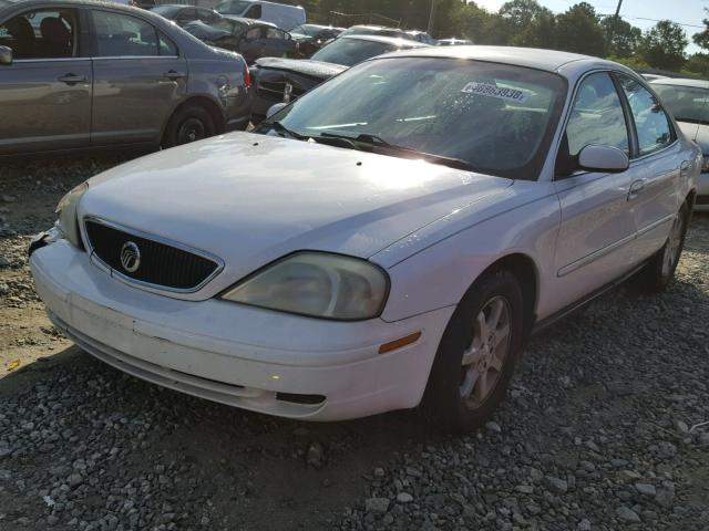 1MEFM50U32A637023 - 2002 MERCURY SABLE GS WHITE photo 2