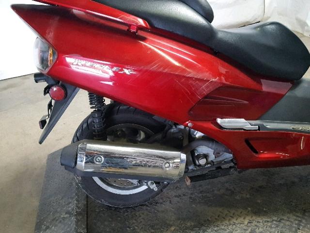 JH2MF06132K011721 - 2002 HONDA NSS250 RED photo 9