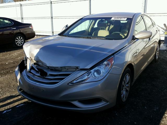 5NPEB4ACXBH096581 - 2011 HYUNDAI SONATA GLS GOLD photo 2