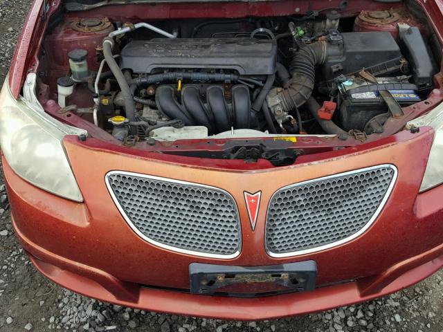 5Y2SL63805Z411874 - 2005 PONTIAC VIBE RED photo 7