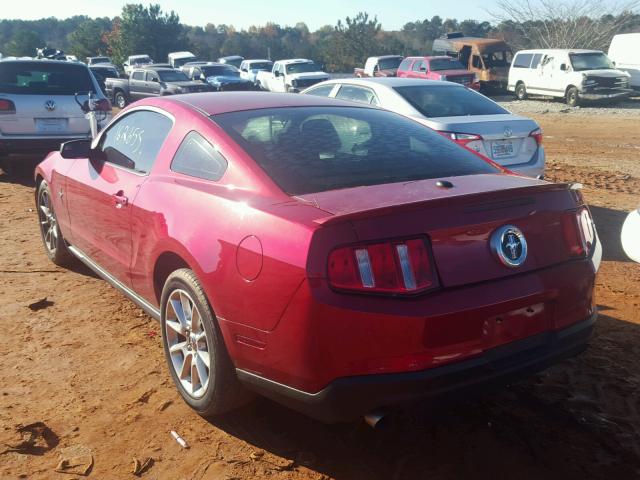 1ZVBP8AM5B5164285 - 2011 FORD MUSTANG RED photo 3