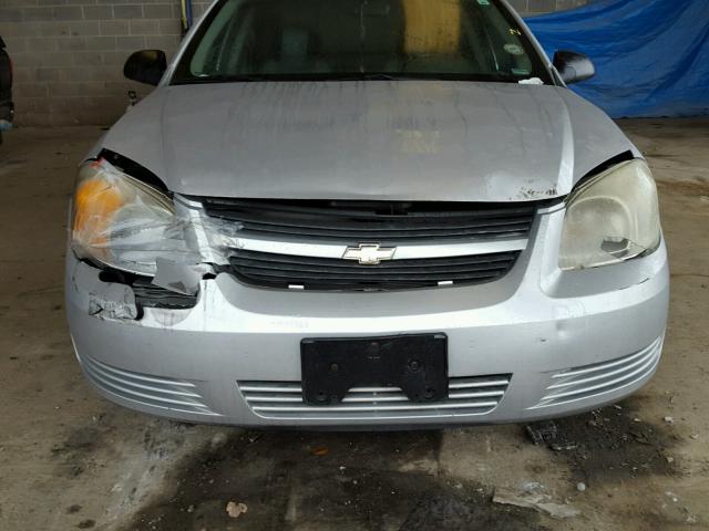 1G1AK55F877105131 - 2007 CHEVROLET COBALT LS SILVER photo 9