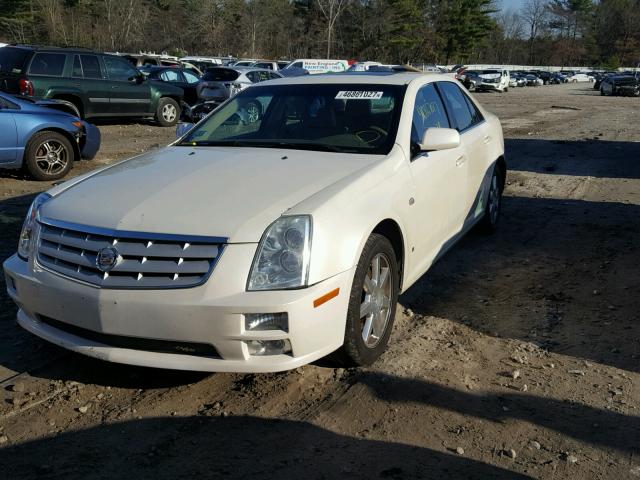 1G6DW677470153211 - 2007 CADILLAC STS WHITE photo 2