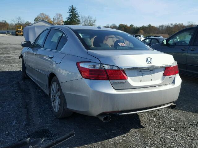 1HGCR3F85FA028978 - 2015 HONDA ACCORD EXL SILVER photo 3