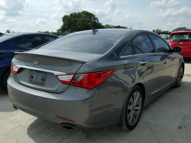 5NPEC4AC7CH351167 - 2012 HYUNDAI SONATA SE GRAY photo 4