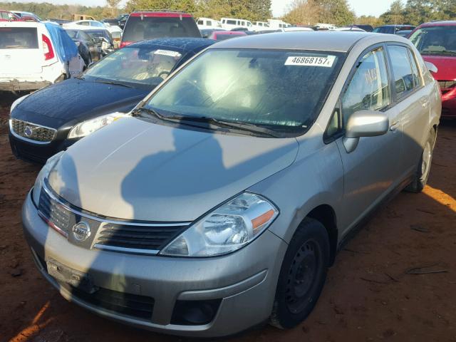 3N1BC11E39L402419 - 2009 NISSAN VERSA S SILVER photo 2