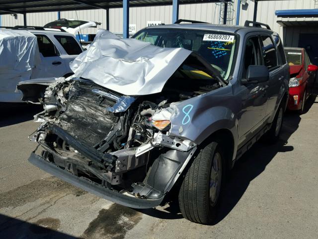 1FMCU0DG1CKB81283 - 2012 FORD ESCAPE XLT SILVER photo 2