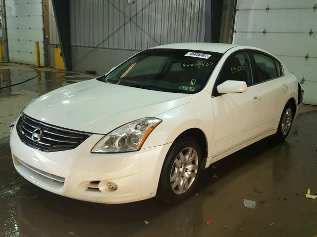 1N4AL2AP2CC235740 - 2012 NISSAN ALTIMA BAS WHITE photo 2