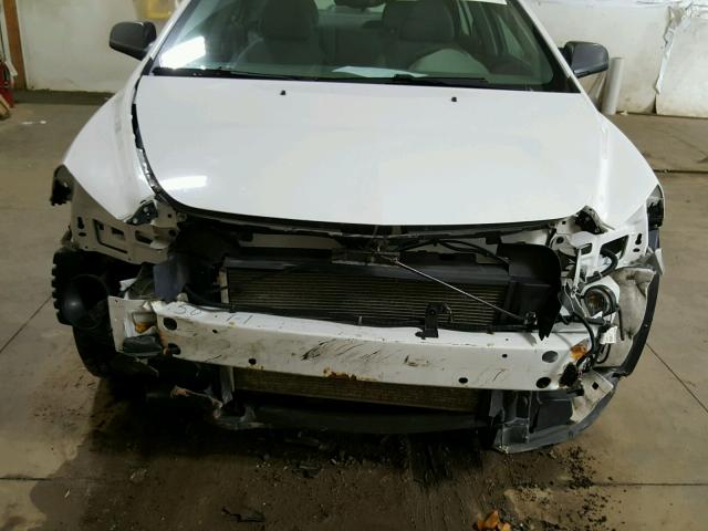1G1ZA5E01AF221866 - 2010 CHEVROLET MALIBU LS أبيض صورة 9