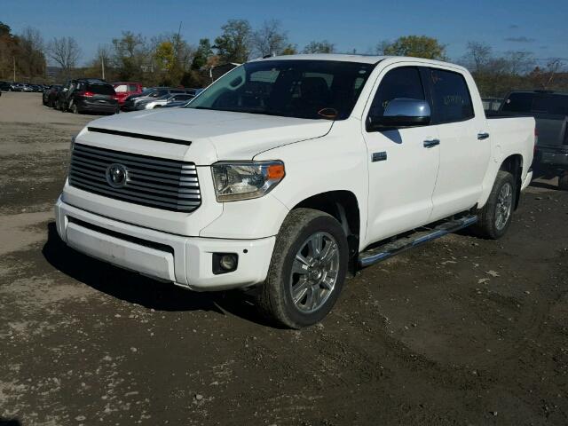 5TFGY5F13EX158514 - 2014 TOYOTA TUNDRA CRE WHITE photo 2