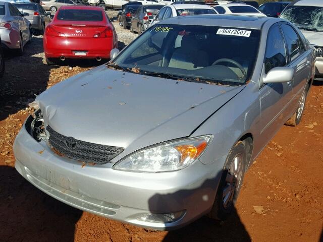 4T1BE32K04U883036 - 2004 TOYOTA CAMRY LE ვერცხლისფერი ფოტო 2