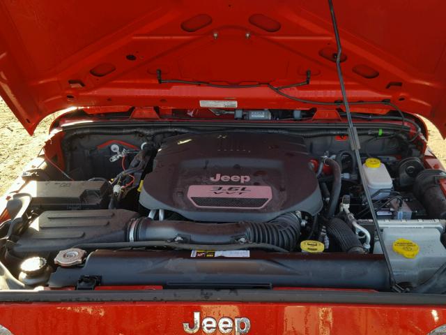 1C4AJWAG3DL674485 - 2013 JEEP WRANGLER S RED photo 7