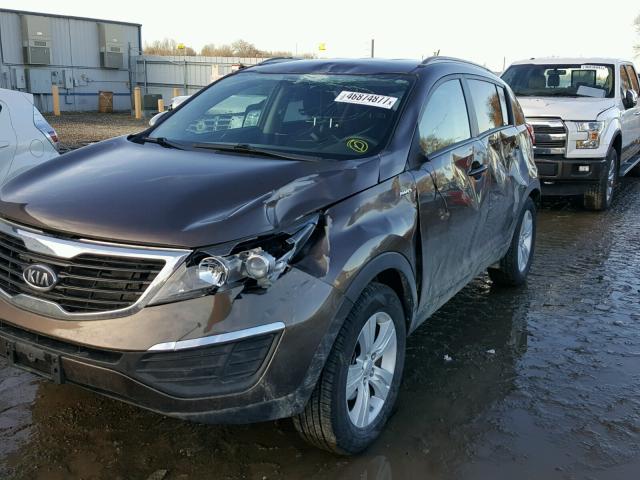 KNDPBCA24B7078785 - 2011 KIA SPORTAGE L BROWN photo 2