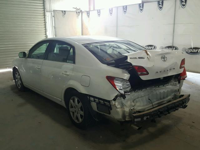 4T1BK36B25U043599 - 2005 TOYOTA AVALON XL WHITE photo 3