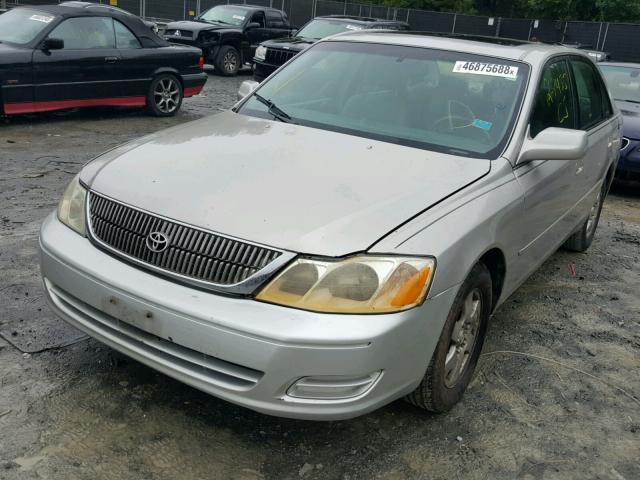 4T1BF28841U137893 - 2001 TOYOTA AVALON SILVER photo 2