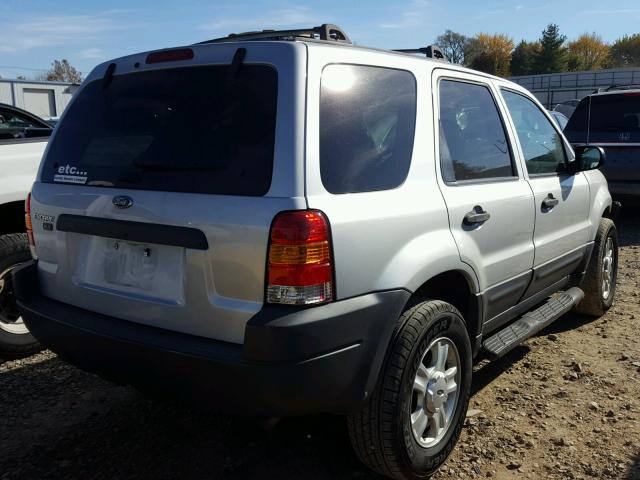 1FMCU03113KA02768 - 2003 FORD ESCAPE XLT SILVER photo 4