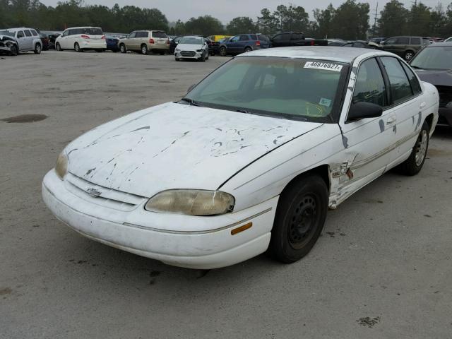 2G1WL52MXW1106086 - 1998 CHEVROLET LUMINA BAS WHITE photo 2