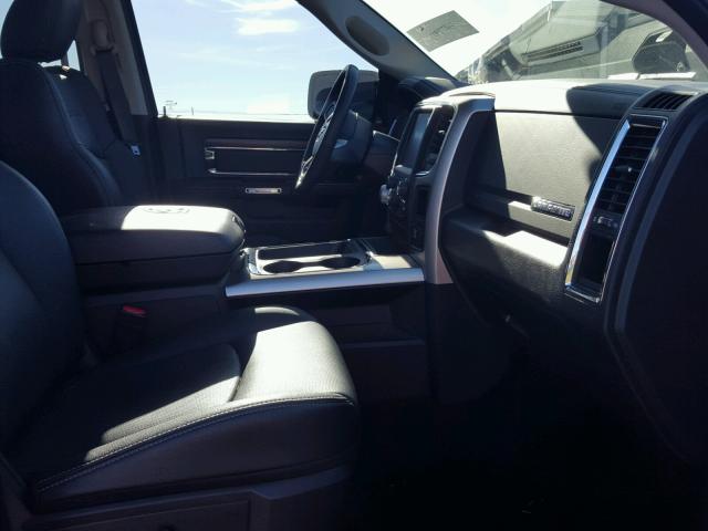 1C6RR7NT4GS205691 - 2016 RAM 1500 LARAM WHITE photo 5