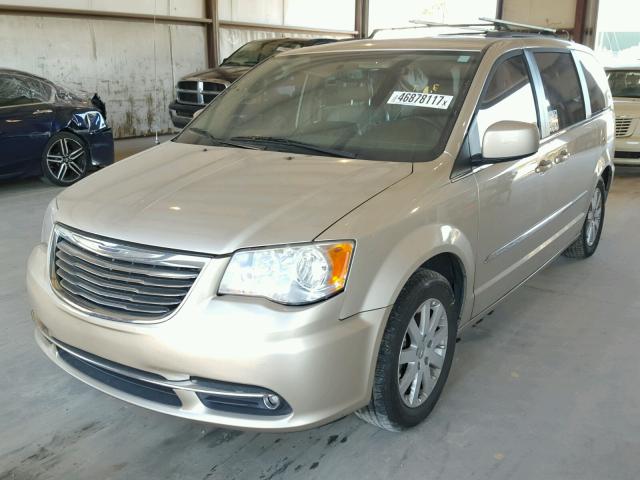 2C4RC1BG8ER357714 - 2014 CHRYSLER TOWN & COU GOLD photo 2