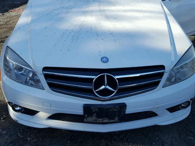 WDDGF54X98F056549 - 2008 MERCEDES-BENZ C 300 白色 照片 7
