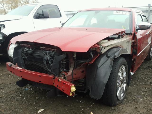 2C3LK63H98H179551 - 2008 CHRYSLER 300C RED photo 9