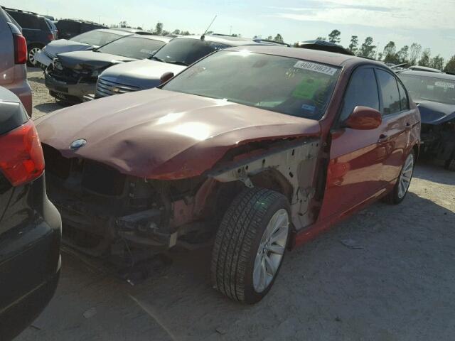 WBAPH77549NM47168 - 2009 BMW 328 I RED photo 2